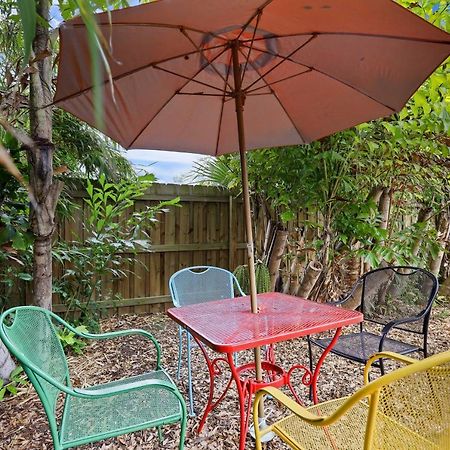 Vibrant Rockledge Home About 2 Mi To Cocoa Village! Εξωτερικό φωτογραφία